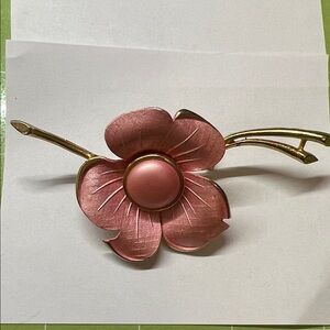 Vintage Pink and Gold Floral Brooch